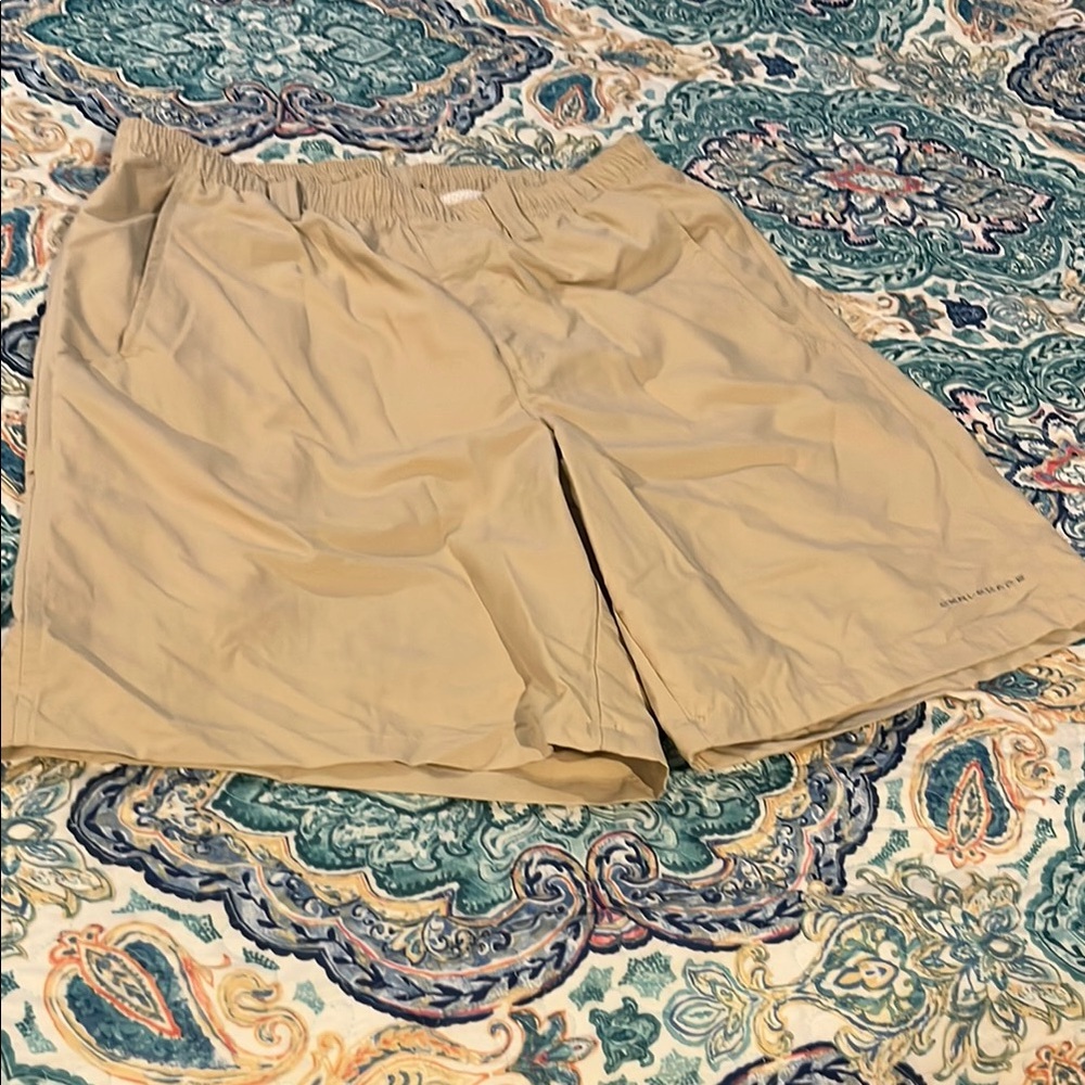 Men's Tan Columbia Shorts